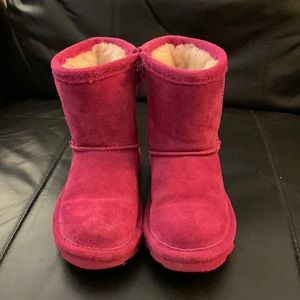 Kids size 9 bearpaw boots
